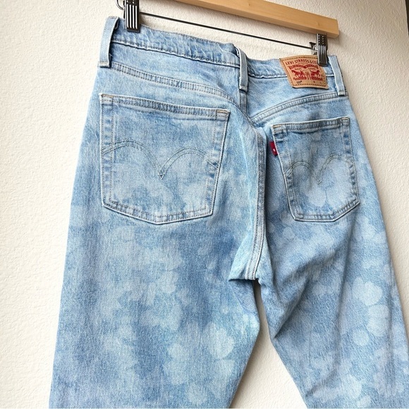 Levi’s Light Blue Wash Tango Hazy Daisy Floral Print 501 Skinny Jeans 26x28 - Picture 8 of 15